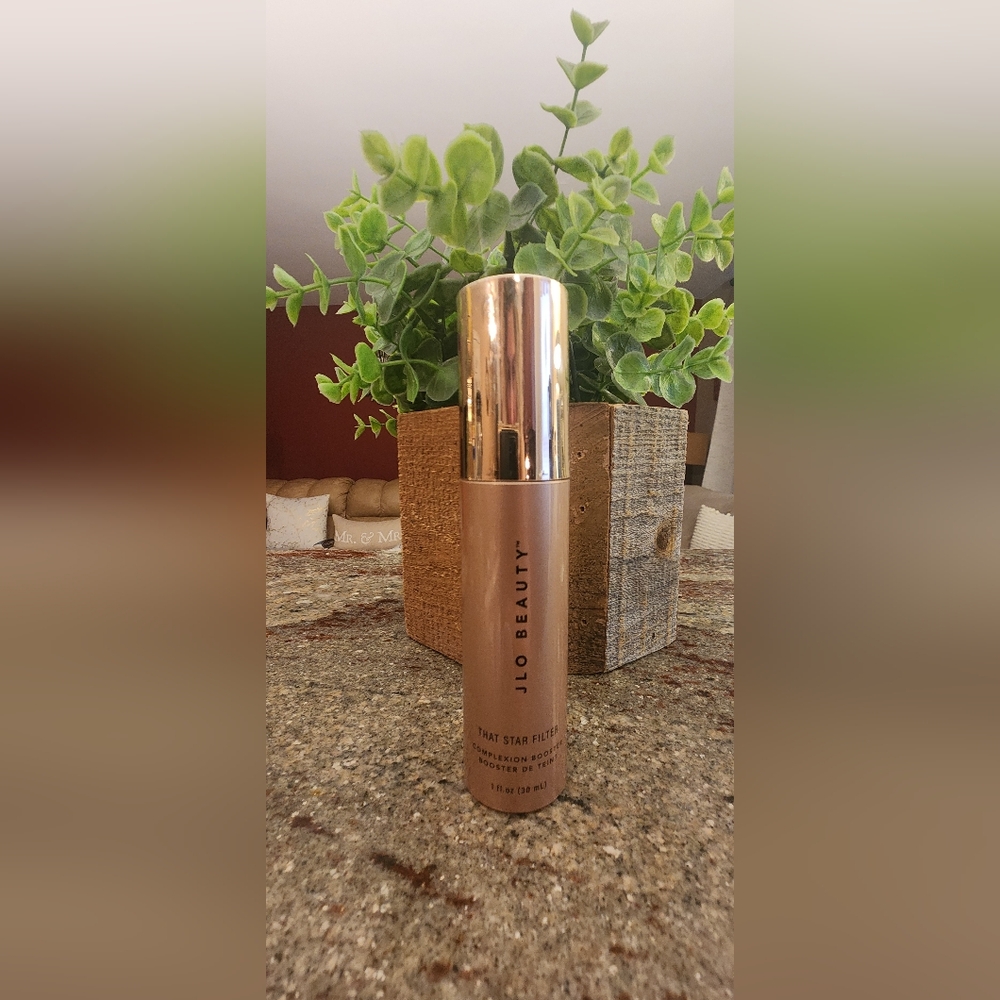 Brand New JLo Beauty ***That Star Filter Complexion Booster*** 🤎💛🤎💛